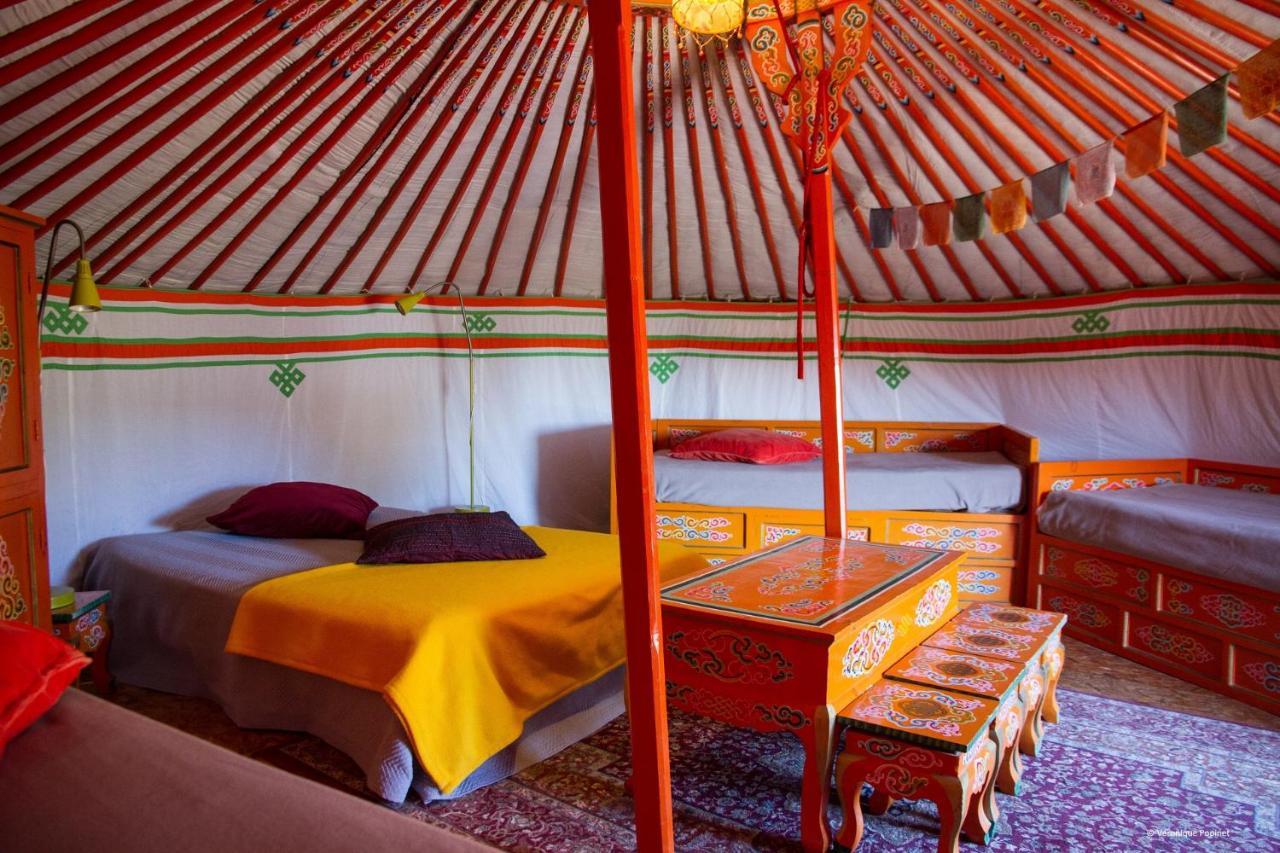 La Ferme Saint Jean - Les Yourtes Hotel Luaran gambar