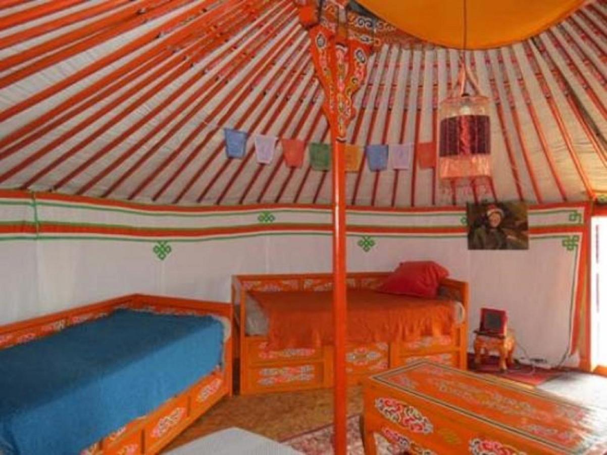 La Ferme Saint Jean - Les Yourtes Hotel Luaran gambar